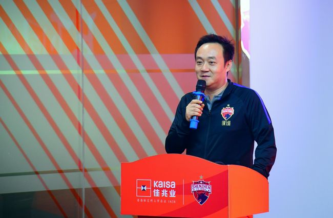关于对阵西汉姆时坎布瓦拉首发——是的，这让我们本赛季已经有5名中后卫首发，今天，我们仍有三四名球员处于生病或者受伤当中，我们不得不去调整相应的位置。